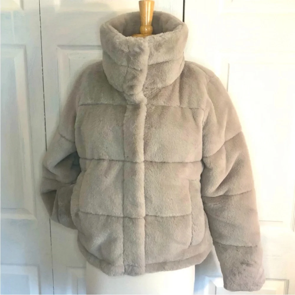 Abercrombie & Fitch Jacket - Picture 2 of 5